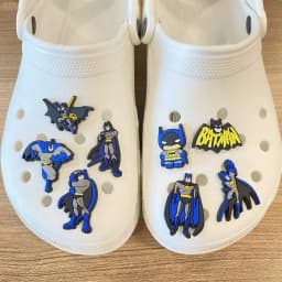 9-100PCS Hot Toys Cartoon Shoe Charms DIY Clog Sandals Wristband Bracelets Decoration Shoes Accessories Buckle for Boys Girls