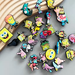 32pcs/set DIY Shoe Charms SpongeBob SquarePants PVC Decorations Fit for Bubble Slides Sandals