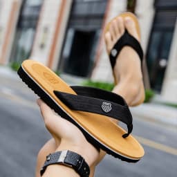 Summer Slippers Men Flip Flops Beach Sandals Non-Slip Casual Flat Shoes 2023 Slippers Indoor House Shoes For Men Outdoor Slides