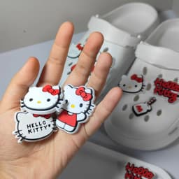 Hot Sale Sanrio Hello Kitty Detachable Thickened 6pcs PVC Bowknot Cartoon Shoe Buckles with Shoe Decoration Anime Character