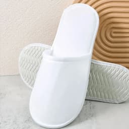 1pc/5pcs/10pcs/20pcs Comfortable Disposable Slippers, Breathable and Non-Slip Thick Sole, Closed Toe, Suitable for Men and Women