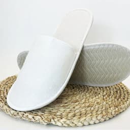 1pc/5pcs/10pcs/20pcs Comfortable Disposable Slippers, Breathable and Non-Slip Thick Sole, Closed Toe, Suitable for Men and Women