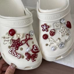 Sweet Style Shoe Charms Set for Clogs Strawberry Bow Heart Rabbit Shoe Decoration Pins Shoe Accessories for Women Girls Sandals