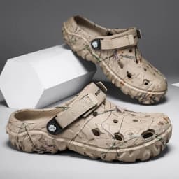 Summer Men's Clogs Sandals Man Home Garden Shoes Comfortable Men Slippers Non-Slip Soft Bottom Flip Flop Sandals Big Size 46 47