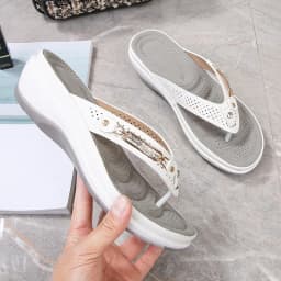 2023 Women's Slippers Summer New Fashion Metal Button Slides Shoes Wedge Beach Sandals Women Outside Platform Leisure Flip Flops