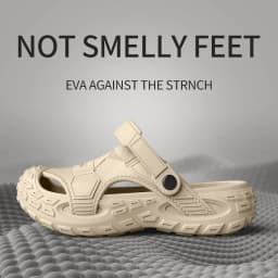 New Men can wear Clog shoes outdoors in summer, which are non slip, breathable, odor proof, and non slip sandals