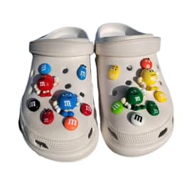 Whole Set Hot Sale DIY Hole Shoes Charms for Cute Cartoon Handmade Charms Designer Quality Garden Shoe Decoration Girl Gift