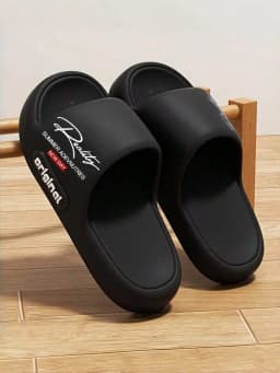 New Casual Innovative Design Men's Slippers Eva Soft Sole Lightweight Home Slippers High Quality Exclusive Brand Slippers