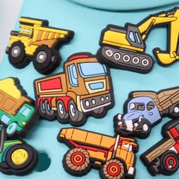 1-20PCS Cute Cartoon Vehicle Transportation Car Tractor PVC Shoe Charms Buckle Clog Garden Shoes Button Decorations Kid Boy Gift