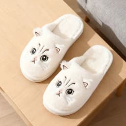 Solid Color Faux Fur Cat Home Slippers Couple Winter Warm Plush Soft EVA Slides Women Indoor Non-slip Sandals Adults Flip Flops