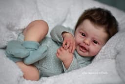 New Arrivals 17 Inch Reborn Kit Blossom With Engraved Name and COA Reborn Baby Vinyl Doll Kit Unpainted Doll Parts DIY Doll Mold