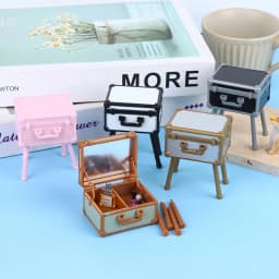 1Set 1:12 Dollhouse Mini Vanity Cosmetic Case Lipstick Perfume Air Cushion Mirror With Holder Furniture Decor Play House Toys