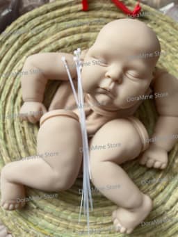 21Inch Peaches Reborn Kit Unpainted Doll Balnk Kit Soft Touch Fresh Color Unfinsihed DIY Kit with Cloth Body