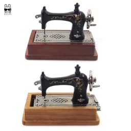 1Pc Doll House Mini Exquisite Alloy Mini Sewing Machine Mini Alloy Sewing Machine 1:12 Scale Dollhouse DIY Decoration Gift