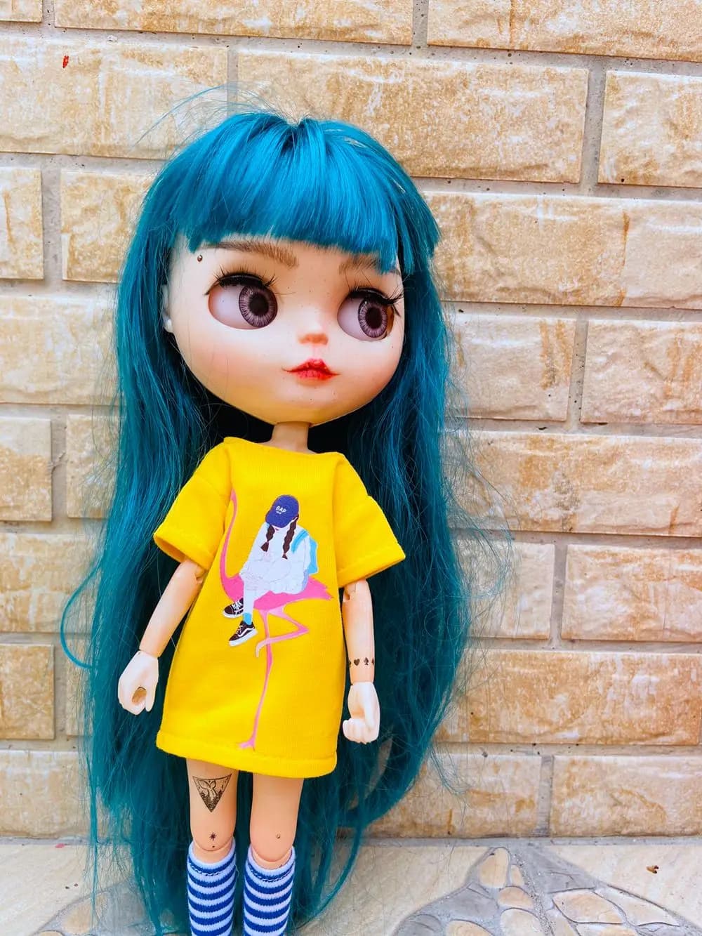 2pcs/set Blyth Clothes, Cool Pattern Printing Short T-Shirt + Striped Socks, Can Be Used for 1/6 Doll Accessories
