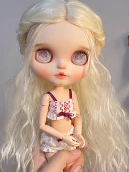 Blythes Doll Wig Fits Into the New 1/69-10in Size Fashion Medium Foam Roll Super Soft Silk Wig for Women Black Lily-Valley White