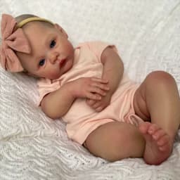 Bebe Reborn Kit Meadow  Already Painted  DIY Reborn Doll Parts Hand Painted 3D Skin Veins  Reborn Kit With Cloth Body and Limbs