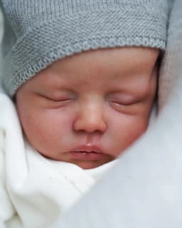 18inches Reborn Kit Delilah Newborn Sleeping Baby Unfinished Unpainted Doll Parts Reborn Vinyl Doll Kit Bebé Reborn