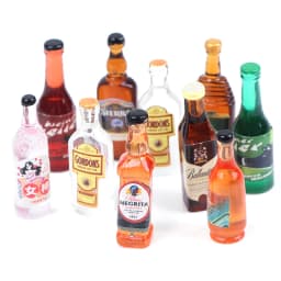 10Pcs/lot 1:12 Dollhouse Miniature Drinks Wine Model Doll Kitchen Food Accessories