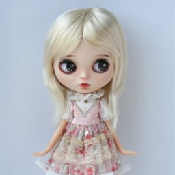 JD762 Natural curls Mid long doll wigs that can be tilted and self trimmed with bangs Full sizes Doll Accessories