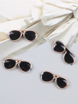 12Pcs Dollhouse Miniature Simulation Resin Sunglass Model Phone Case DIY Accessories