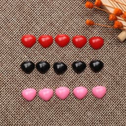 100Pcs/Pack Plastic Triangle Noses For Dolls Toys For Bear Buttons Toy DIY Crafts Safety Child Kids Dolls Nose Accessories
