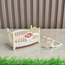 1pc Dolls House Miniature Cradle Bed, Dolls House Bedroom Bed Furniture, Desktop Miniature Decor, Charming Miniatures Bedroom, D