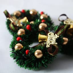 1:12 Scale Dollhouse Christmas Gatehouse Wreath Mini Ornament Rich Decor DIY Doll House Holiday Scene Layout Accessories