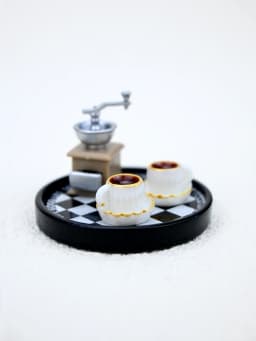 A Miniature Coffee Machine Set Scene Model Ornament, Miniature Coffee Machine, Miniature Coffee Cup, Miniature Tray, 1:12 Dollhouse Dollhouse, Miniature Food Toys, Photography Props, Miniature Landscape Ornaments, Miniatures Decoration, Small Gifts, Giveaways, Home Decor Items