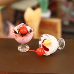 1Pc 1:12 Miniature Cherry Ice Cream Cup Simulation Food Model Dollhouse Decor Ornament Accessory Strawberry Vanilla