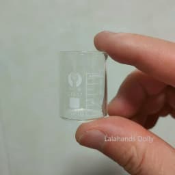 Dollhouse Mini Plastic Simple Lovely Baking Measuring Cup Powder Seasoning Graduated Cup for Dollhouse Furniture Accessories