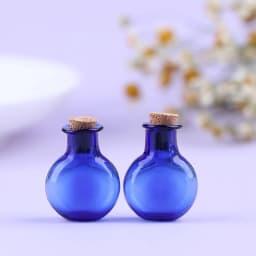 2Pcs 1:12 Dollhouse Miniature Glass Color Bottles Cork Bottles Tiny Jar Wishing Bottle Model For Dollhouse Decoration