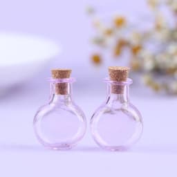 2Pcs 1:12 Dollhouse Miniature Glass Color Bottles Cork Bottles Tiny Jar Wishing Bottle Model For Dollhouse Decoration
