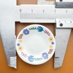 5pcs Dollhouse Miniature Kitchen Plates: Cute Pastoral Style Mini Simulation Tableware, Dining Table Decor Model (without food)