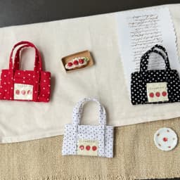 Cute Polka Dot Mini Doll Handbag, Strawberry Fabric Tote Bag Fits 10cm 1/8 BJD Zsiga Yuy, Doll Dress-up Accessories