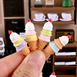 3Pcs/6Pcs Dollhouse Miniature Ice Cream Stand Ice Cream Cone Holder Model Decor Toy Doll House Accessories