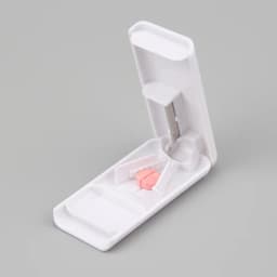 Drug Divider Cutter Tablet Cutter Cut Medicine Storage Box Convenient Pet Feeding Mini Portable Effortless Labor-saving