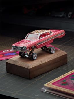 97m 1:64 1964 Impala LowRider Gypsy Rose / ARCHDEMON Diecast Model Car