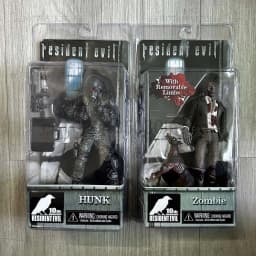 Redfield Hunk Zombie With Dog Licker And Walker Chris Redfield Biohazard Executioner Majini Action Figure Model Toys Room Decor