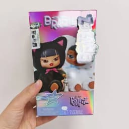 Bratz Iconz Dolls Series Mga Blind Box Genuine Kawaii Charm Keychain Lovely Doll Mystery Box  Anime Figure Ornament Toy Gifts