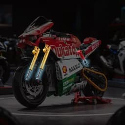 Adult Classic 1:8 Motorbike High-Tech Model Building Blocks Set Unique Motorcycle Bricks Toy Gift for Vehicle Enthusiasts