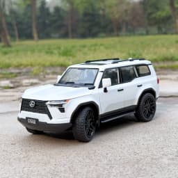 1:24 GX550 Off Road SUV Alloy Metal Diecast Model Car Home Decoration & Collectibles Hobby Display Ornaments Holiday Gifts