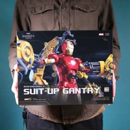 ZD MK6 MK4 Toy Iron Man WITH SUIT-UP GANTRY LED Circular Armor Dismantling Platform  Anime Tony Stark Model Action Figure Gifts