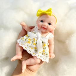 1Pc 6 Inch All Silicone Reborn Doll Vivienne Smile Bebe Lifelike Soft Squishy Silicone Toy For Doll Enthusiasts and Collectors
