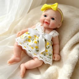 1Pc 6 Inch All Silicone Reborn Doll Vivienne Smile Bebe Lifelike Soft Squishy Silicone Toy For Doll Enthusiasts and Collectors