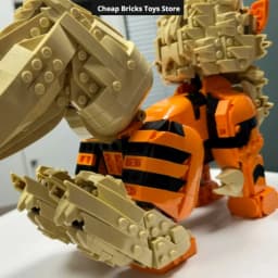 Fantasy Fire Beast Model Building Blocks Bricks Christmas DIY Toy for Family Decor Gifts In Stock New 1190pcs Posable Wild Dog