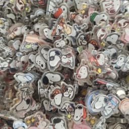 50-100 Pcs 2cm Snoopy Acrylic Board DIY Decoration for Refrigerator Magnet Mobile Phone Case Material Anime Cartoon Gift New Toy