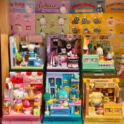 Area-X Anime Sanrio Building Blocks Mini Shop Hello Kitty Kuromi Cinnamoroll Model Decoration Surprise Toys