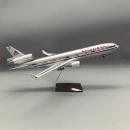 1:130 Scale plane model American MD-11 Toy planes 47cm resin Airplanes Model Kit With Lights And Wooden Base Collected Gift