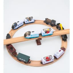Battery Operated Locomotive Electric Train Set Diecast Magnetic Locomotive Slot Toy Fit For Wooden Rail Track Toys Wooden Train